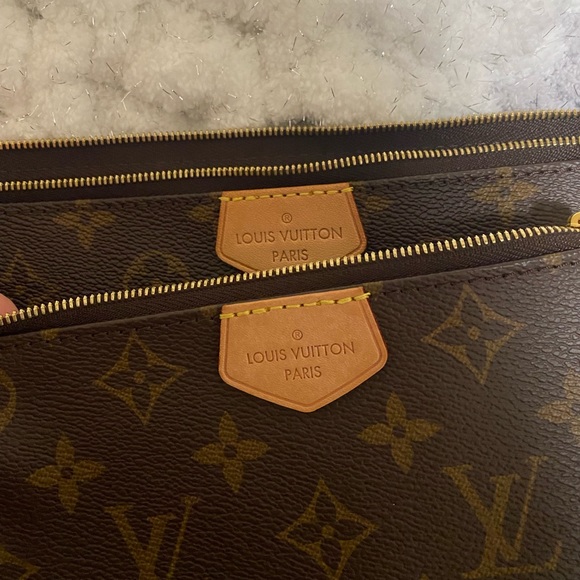 Louis Vuitton Multi Pouchette Accessories - Picture 4 of 10